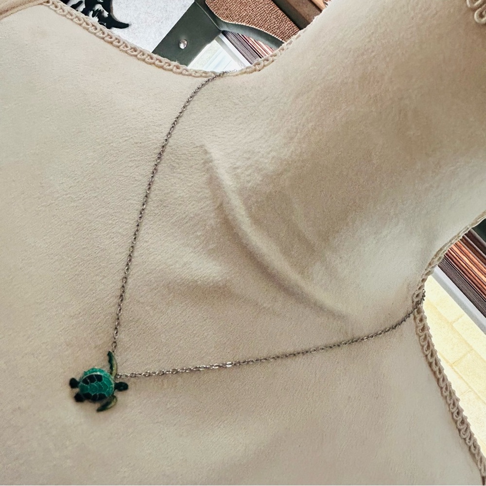 Handcrafted vintage cloisonné enamel swimming turtle pendant on chain necklace